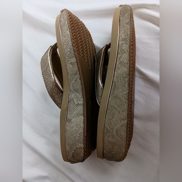 Volatile Gold Summer Mob Wife Snake Skin Animal Print Flip Flops (#8) - Picture 3 of 6